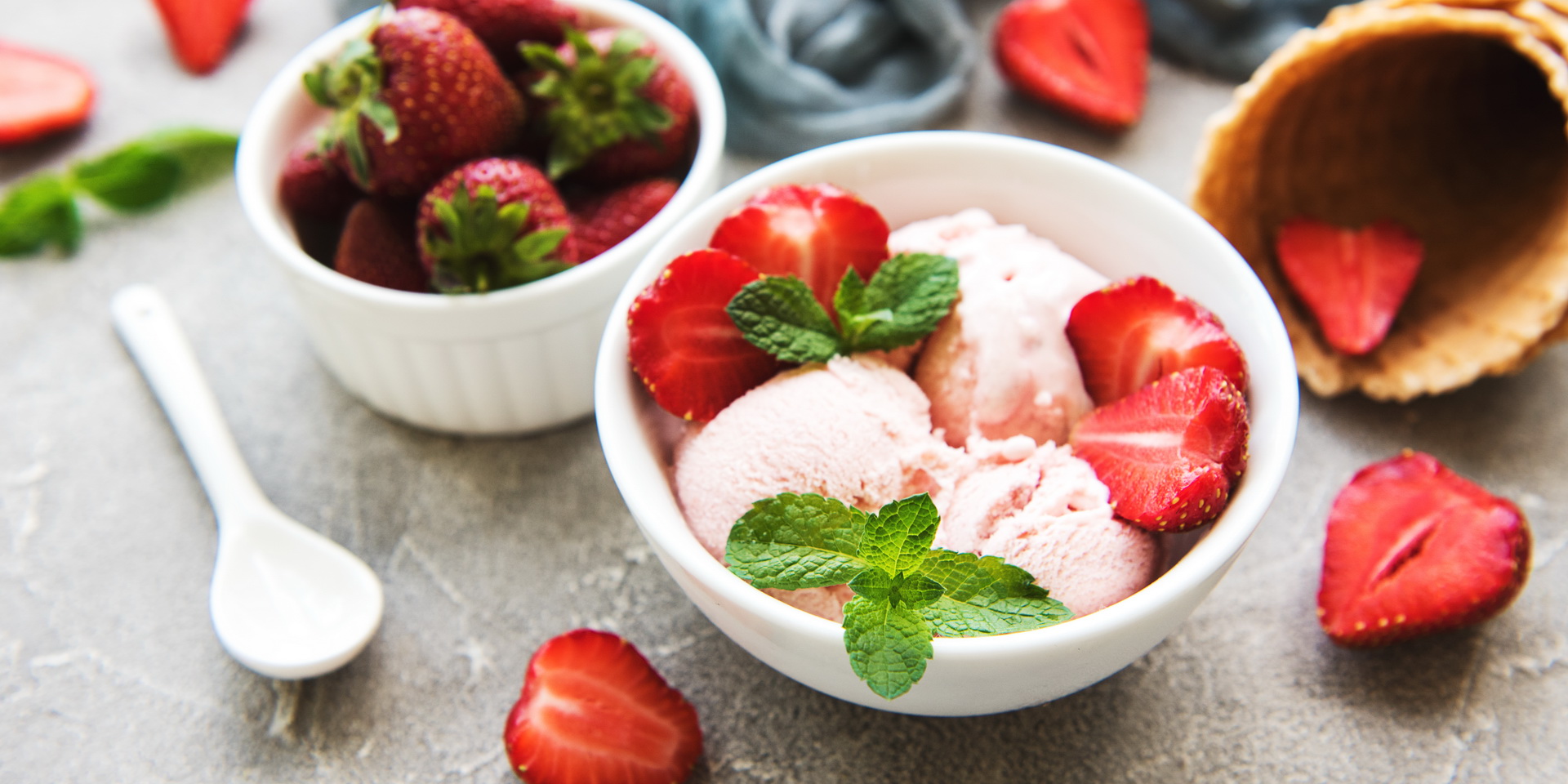 strawberry-ice-cream-hero